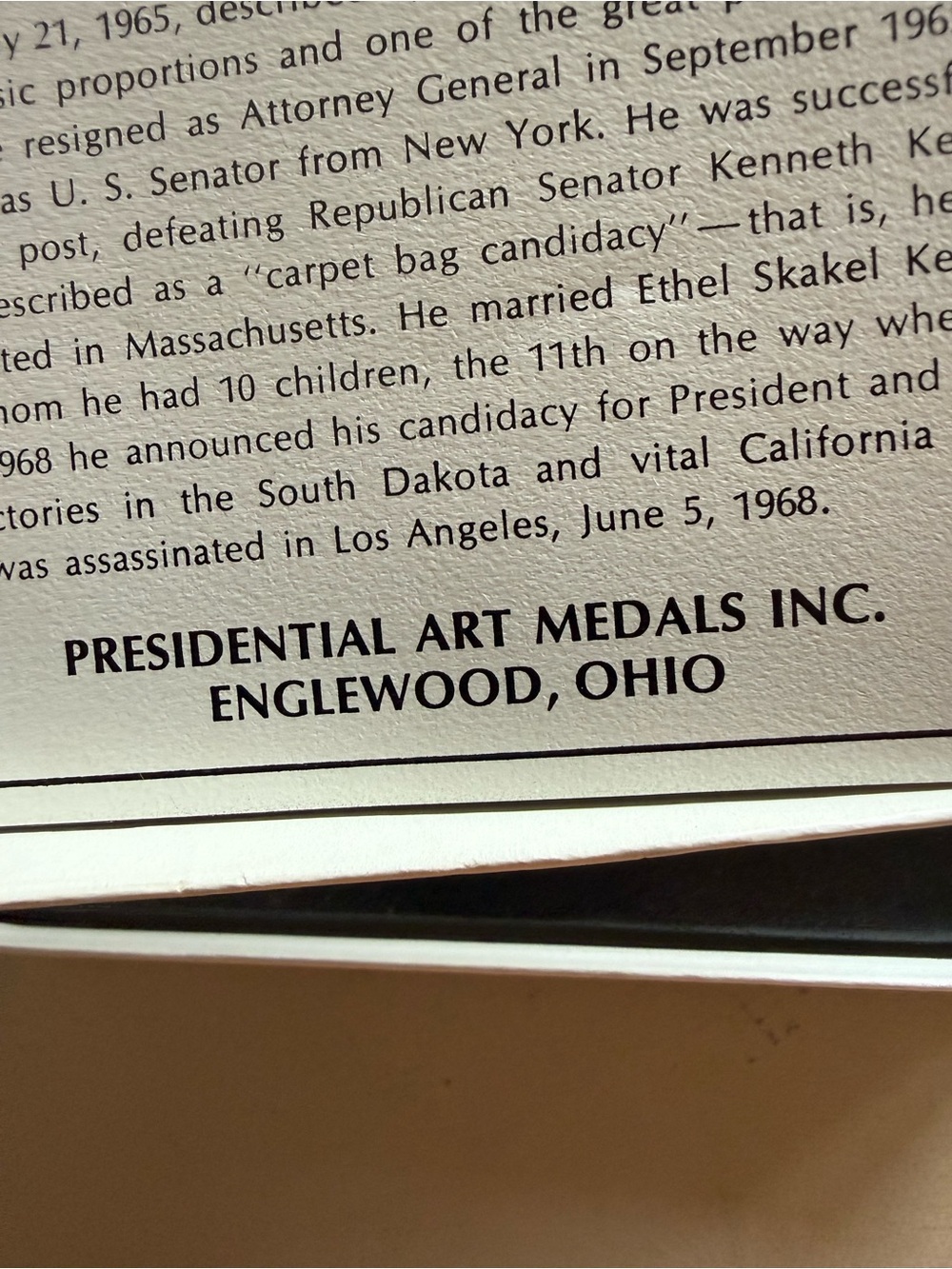 1960’’s JFK and RFK Kennedy Memorial Medal Collector Set - in original packaging - Picture 3 of 11